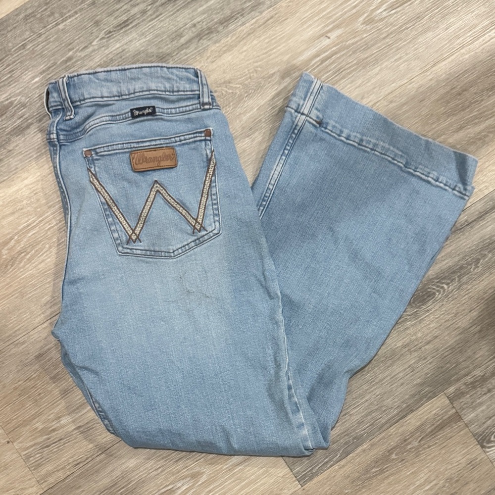 Wrangler Women's Light Blue Boot Cut Jeans